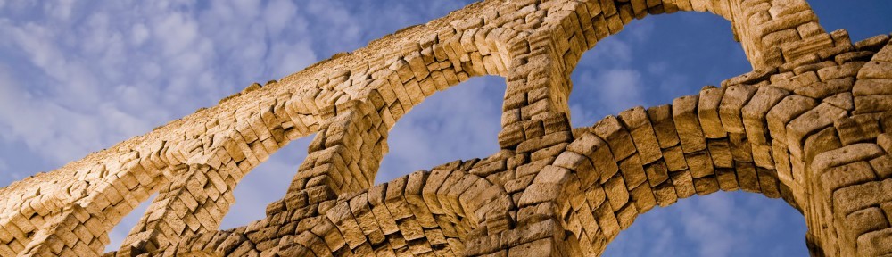 セゴビア水道橋: David Corral Gadea - CC BY-SA 3.0 es